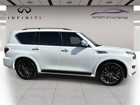 Used 2024 Nissan Armada Platinum w/ Captain's Chairs Package image 8