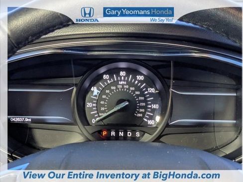 Used 2018 Ford Fusion SE w/ Fusion SE Technology Package image 29