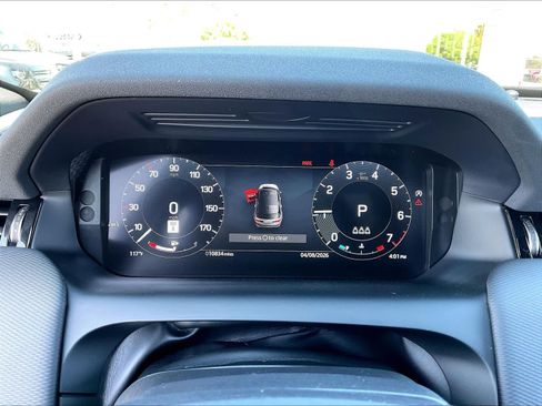Used 2025 Land Rover Discovery Sport Dynamic SE AWD/4WD image 23