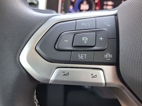 Used 2022 Volkswagen Atlas SE image 12