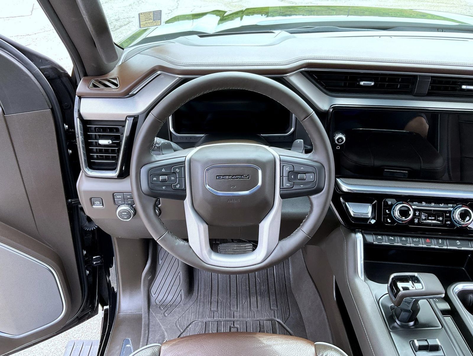 Certified 2026 GMC Sierra 1500 Denali w/ Denali Reserve Package AWD/4WD image 13