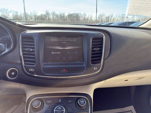 Used 2015 Chrysler 200 C w/ Premium Group AWD/4WD image 13