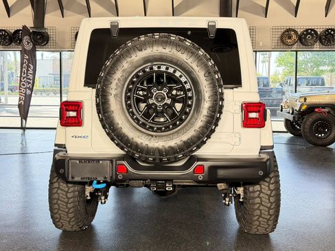 Used 2021 Jeep Wrangler Unlimited Rubicon 4xe w/ Steel Bumper Group image 12