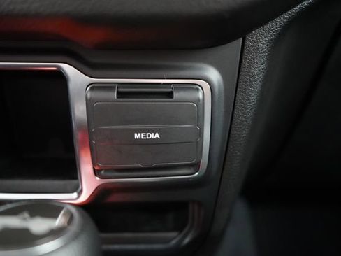 Used 2024 Jeep Wrangler Sport image 40