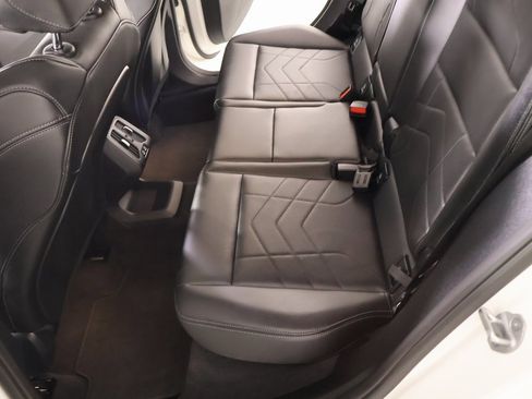 Used 2025 BMW X2 xDrive28i image 12