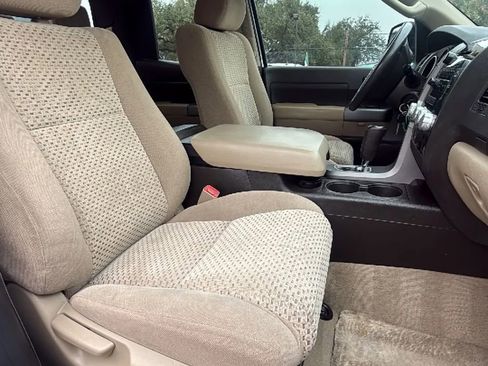 Used 2010 Toyota Tundra 2WD Double Cab image 12