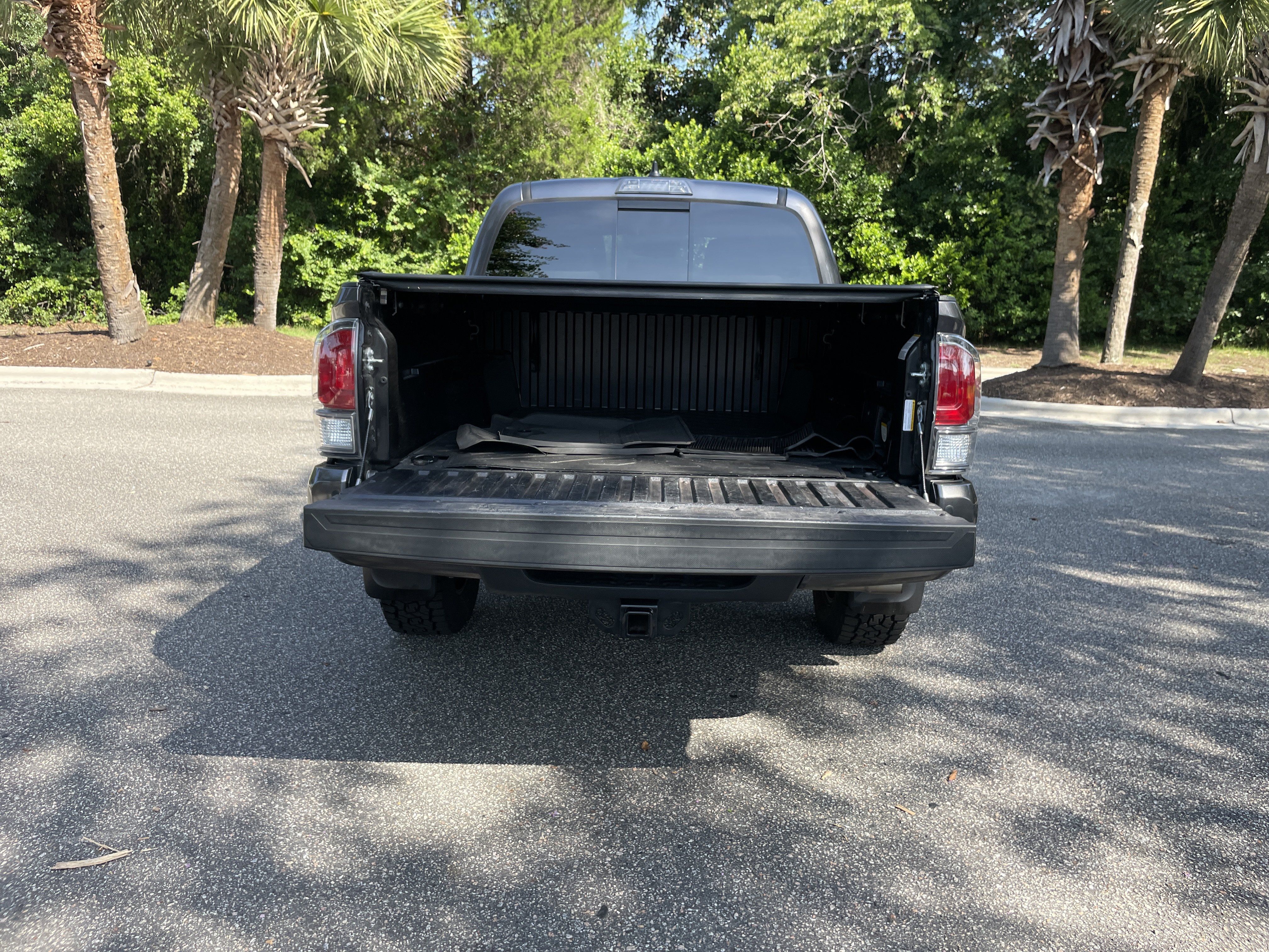 Used 2022 Toyota Tacoma TRD Sport w/ Technology Package AWD/4WD image 30