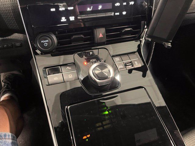 Used 2023 Toyota bZ4X AWD image 30