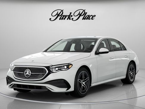 New 2026 Mercedes-Benz E 450 4MATIC Sedan image 40