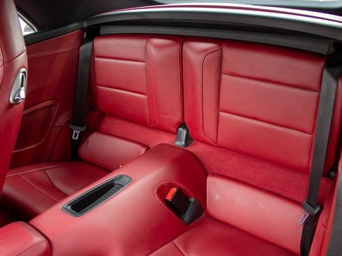 Used 2018 Porsche 911 Carrera S image 19