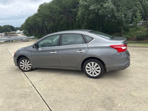 Used 2019 Nissan Sentra S FWD image 16