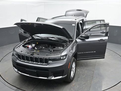 New 2026 Jeep Grand Cherokee L Laredo image 57