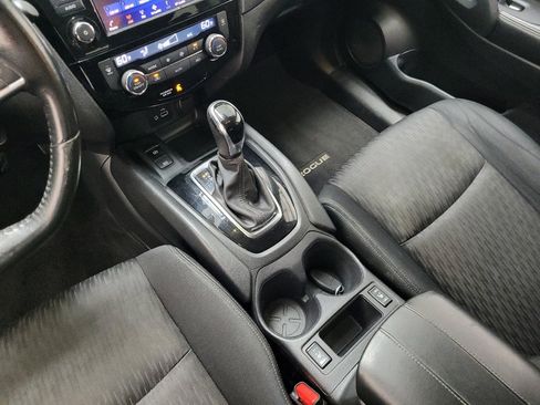 Used 2019 Nissan Rogue SV w/ Sun & Sound Touring Package AWD/4WD image 26