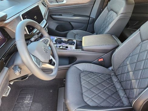 New 2025 Volkswagen Atlas SEL Premium R-Line image 11