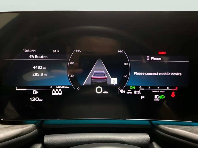 Used 2025 Audi Q5 Premium Plus w/ Premium Plus AWD/4WD image 17