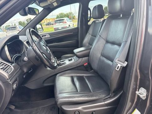 Used 2018 Jeep Grand Cherokee Limited AWD/4WD image 24