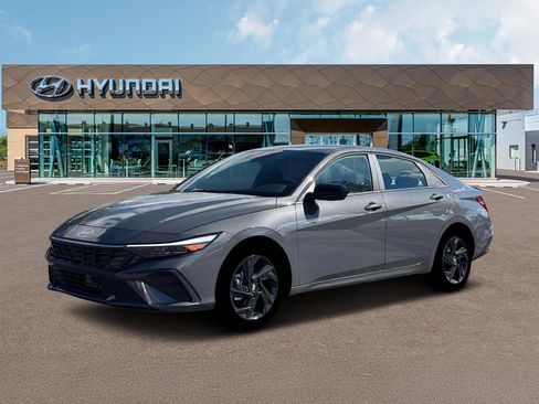 New 2026 Hyundai Elantra Sport image 2