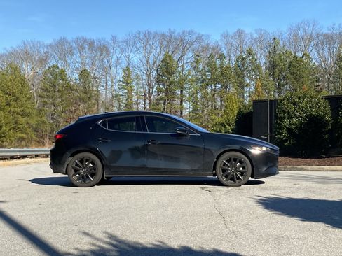 Used 2025 MAZDA MAZDA3 2.5 S Hatchback w/ Premium Pkg image 5