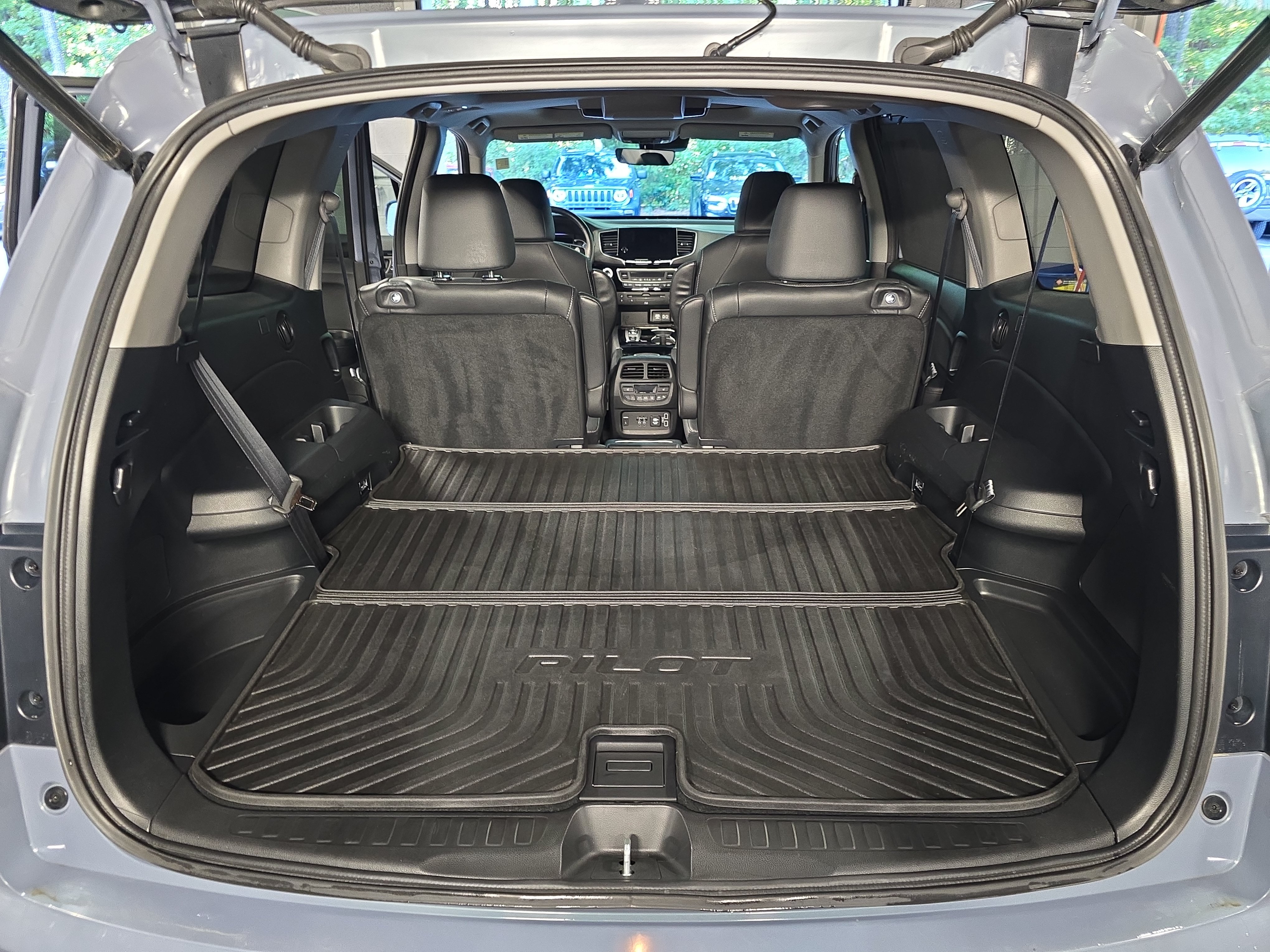 Used 2022 Honda Pilot Elite image 14