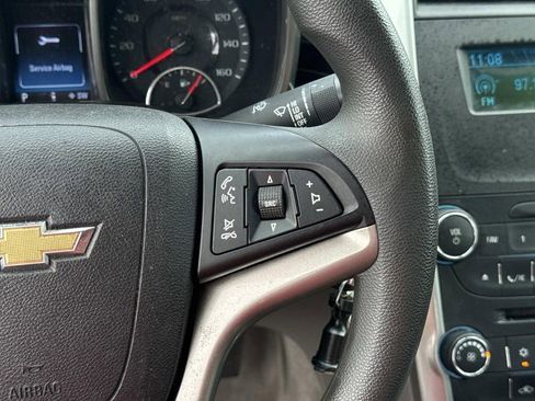 Used 2015 Chevrolet Malibu LS image 31