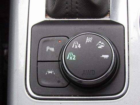 Used 2021 Chevrolet Blazer LT AWD/4WD image 30