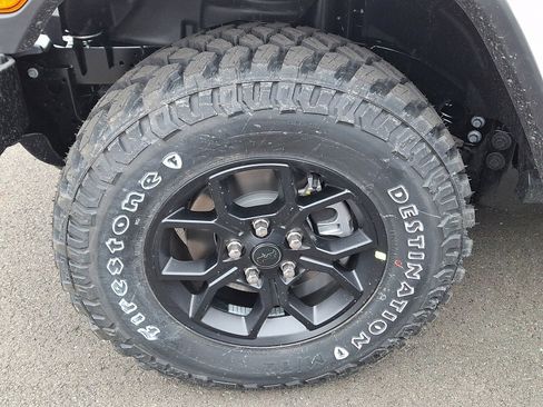 New 2026 Jeep Gladiator Sport image 4