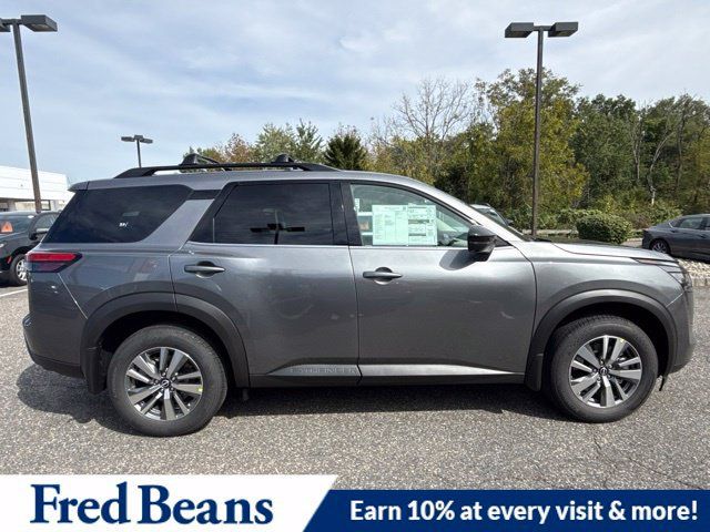 New 2026 Nissan Pathfinder SL AWD/4WD image 10