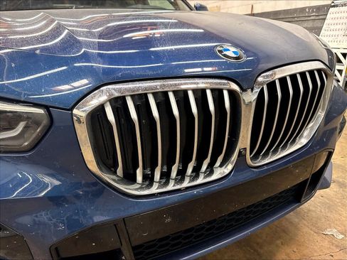 Used 2023 BMW X5 xDrive40i w/ M Sport Package AWD/4WD image 33