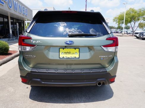 Used 2020 Subaru Forester Limited w/ Popular Package #3 image 5