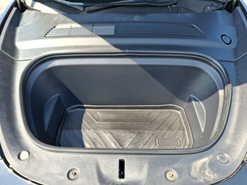Used 2023 Tesla Model Y AWD image 27