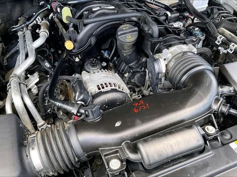 Used 2023 Jeep Gladiator Overland AWD/4WD image 36