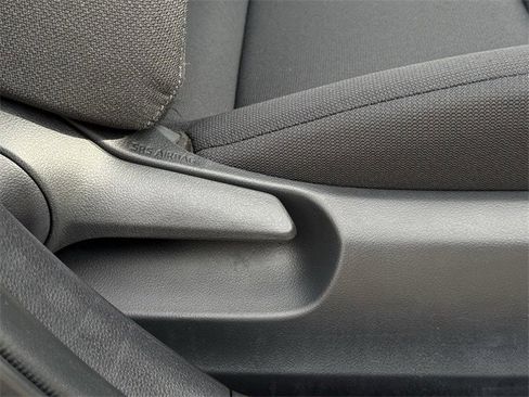 Used 2025 Toyota Corolla LE image 29