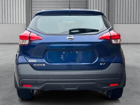Used 2018 Nissan Kicks SV FWD image 10
