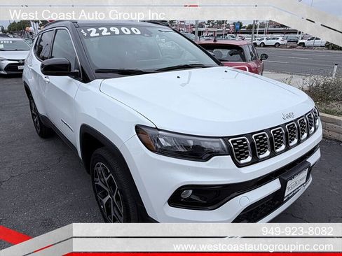 Used 2025 Jeep Compass Limited AWD/4WD image 2