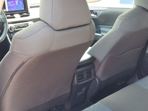 Certified 2025 Toyota RAV4 XLE AWD/4WD image 23