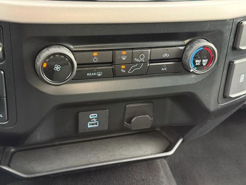 Used 2023 Ford F150 XLT image 19