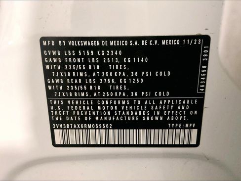 Used 2024 Volkswagen Tiguan SE FWD image 31