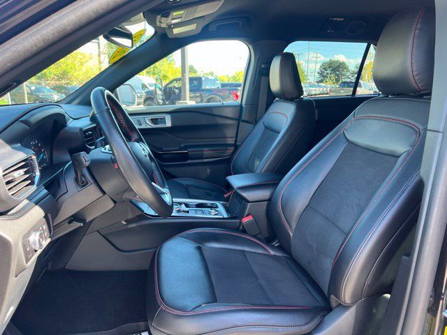 Used 2023 Ford Explorer ST-Line AWD/4WD image 24