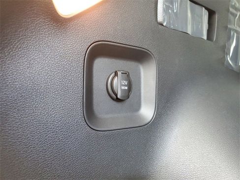 New 2025 Kia Sportage LX image 10