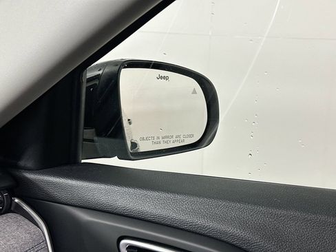 Certified 2022 Jeep Compass Latitude w/ Convenience Group image 28