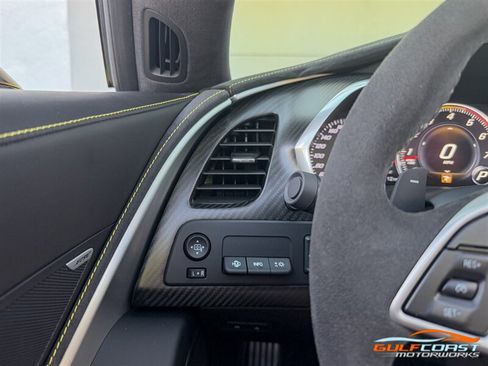 Used 2016 Chevrolet Corvette Z06 w/ C7.r Special Edition RWD image 19