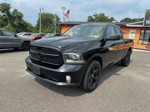 Used 2014 RAM 1500 Express w/ Black Ram 1500 Express Group AWD/4WD image 1