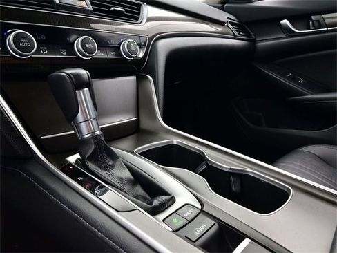 Used 2022 Honda Accord Sport Special Edition image 12