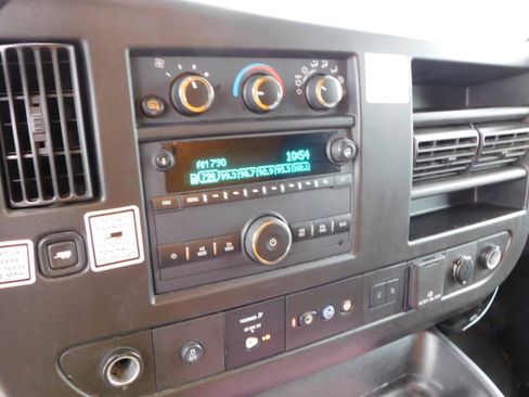 Used 2021 GMC Savana 3500 Extended w/ Power Convenience Package image 22