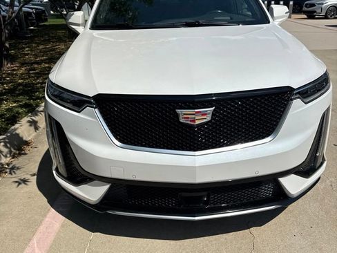 Used 2024 Cadillac XT6 Sport w/ Platinum Package AWD/4WD image 1