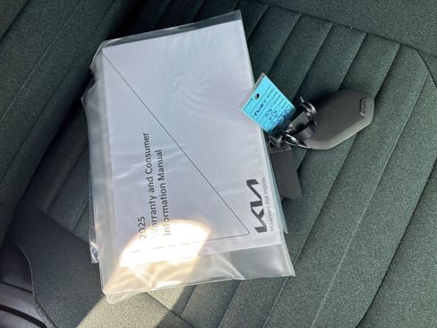 Used 2025 Kia K4 EX FWD image 42