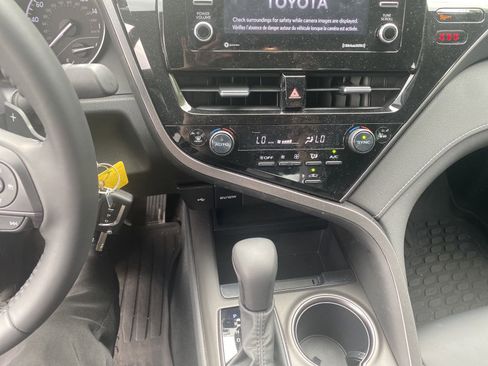 Used 2023 Toyota Camry SE image 25