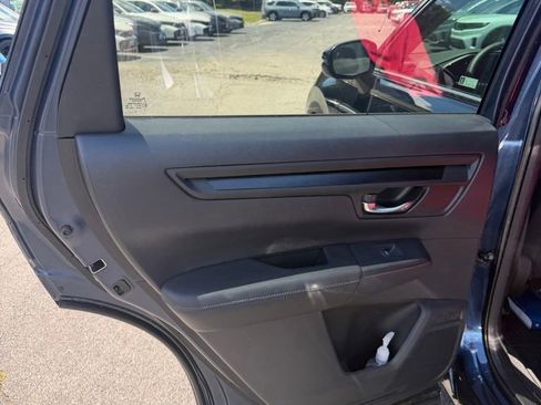 Used 2025 Honda CR-V EX image 11