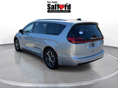 New 2026 Chrysler Pacifica Pinnacle FWD image 6