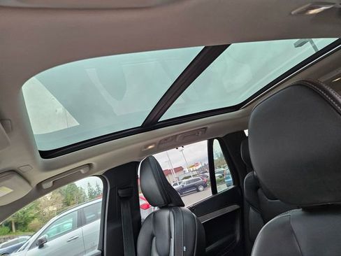 Certified 2023 Volvo XC90 T8 Ultimate w/ Protection Package Premier image 21